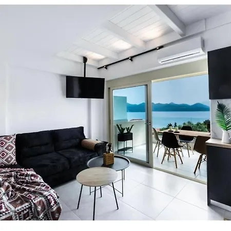 Mangata Chic Apartment Nikiana